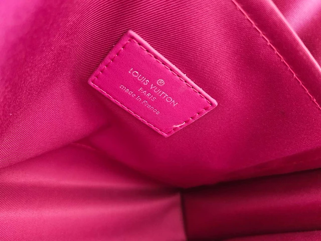 Louis-vuitton 'pochette voyage mm' - afbeelding 9 van  9