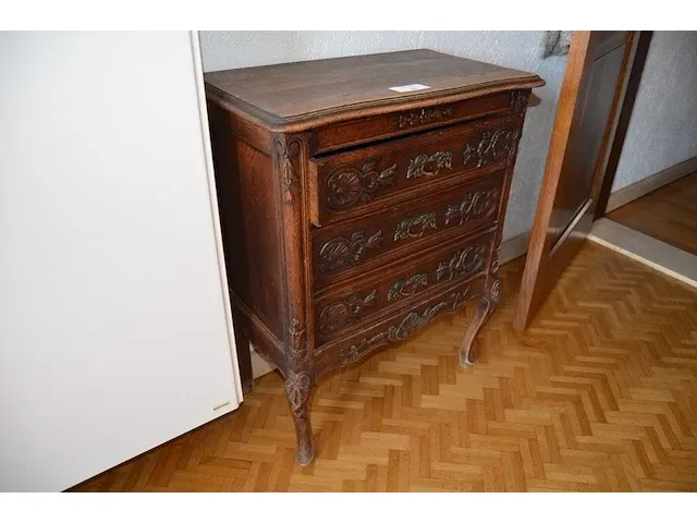 Louis xv ladenkast 3 laden, lichtkleurig houten kast 4 laden - afbeelding 3 van  7