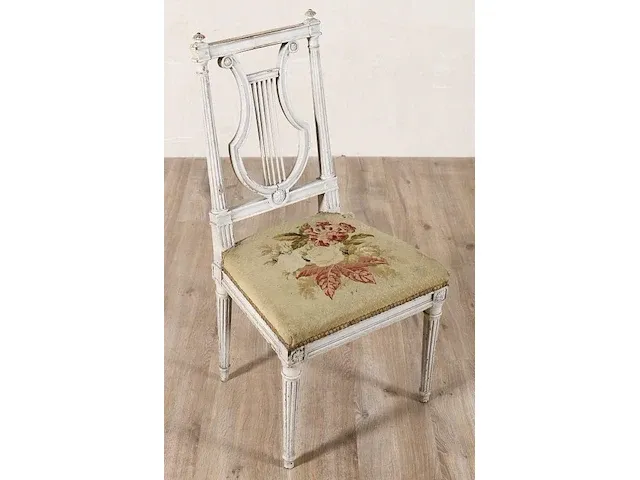 Louis xvi harpstoel 18e eeuw - afbeelding 1 van  2