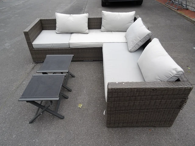 Lounge + parasol - afbeelding 3 van  9