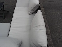 Lounge + parasol - afbeelding 6 van  9