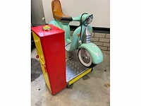 Luca - vespa - kiddy ride - afbeelding 3 van  4