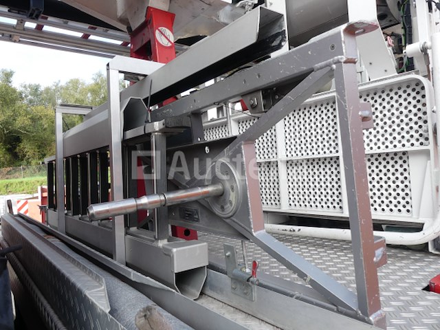 Luchtbrandweerwagen man ls19llc (2004-31.527 km-vin:wmal87zzz3y118631) - afbeelding 4 van  42