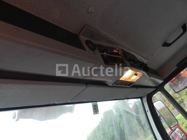 Luchtbrandweerwagen man ls19llc (2004-31.527 km-vin:wmal87zzz3y118631) - afbeelding 13 van  42