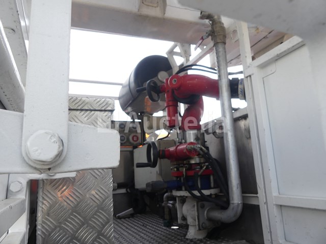 Luchtbrandweerwagen man ls19llc (2004-31.527 km-vin:wmal87zzz3y118631) - afbeelding 18 van  42