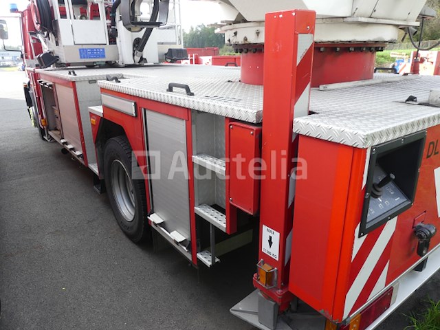 Luchtbrandweerwagen man ls19llc (2004-31.527 km-vin:wmal87zzz3y118631) - afbeelding 29 van  42