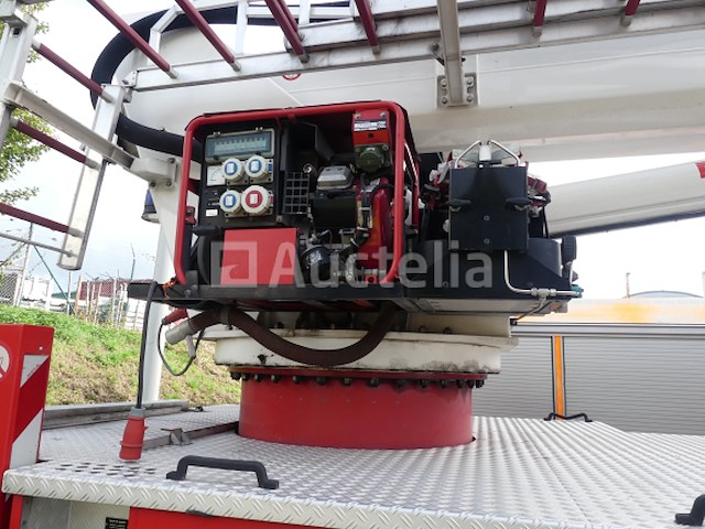 Luchtbrandweerwagen man ls19llc (2004-31.527 km-vin:wmal87zzz3y118631) - afbeelding 34 van  42