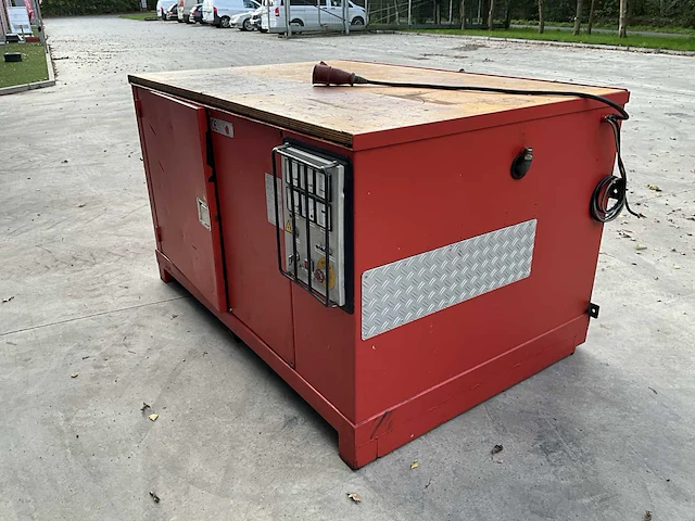 Luchtcompressor - stamford stroomaggregaat 16kva 230/400v - afbeelding 2 van  28