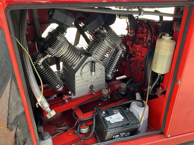 Luchtcompressor - stamford stroomaggregaat 16kva 230/400v - afbeelding 10 van  28