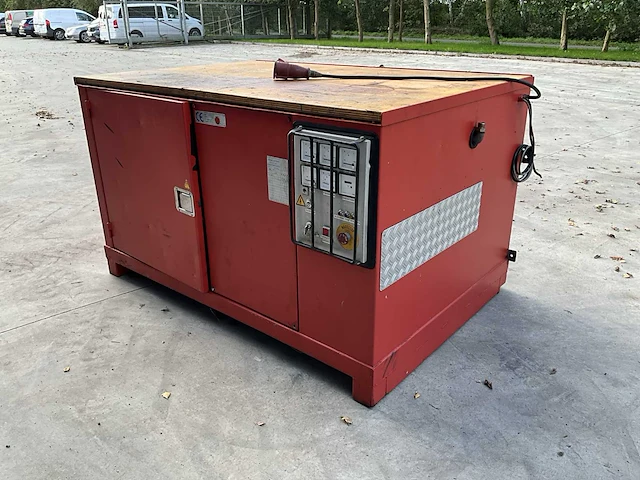 Luchtcompressor - stamford stroomaggregaat 16kva 230/400v - afbeelding 1 van  28