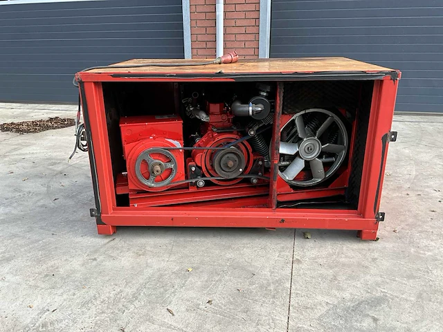 Luchtcompressor - stamford stroomaggregaat 16kva 230/400v - afbeelding 26 van  28