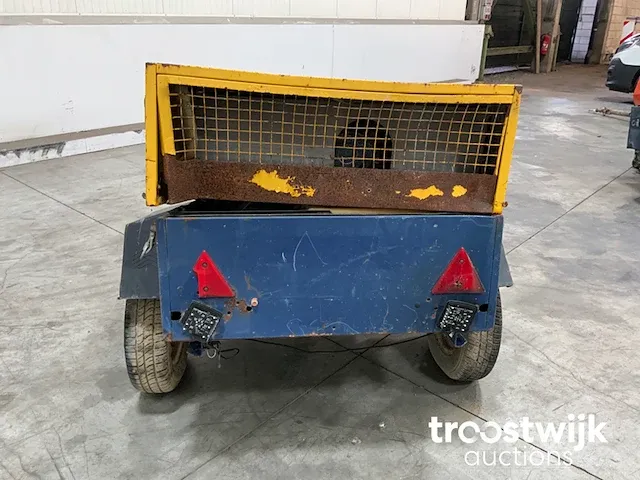Luchtcompressor op aanhangwagen - afbeelding 5 van  10