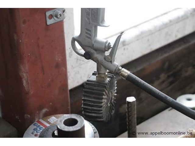 Luchtdarm op haspel - afbeelding 2 van  2