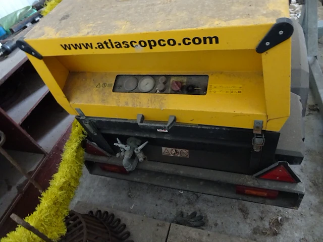 Luchtdrukcompressor atlas copco - afbeelding 3 van  8