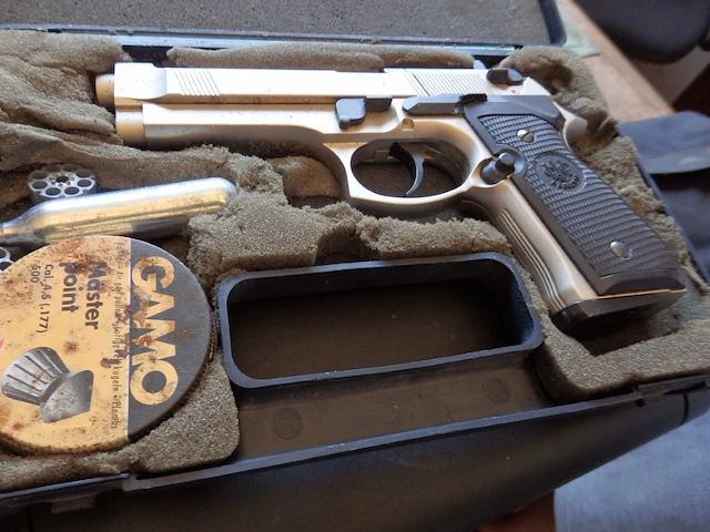 Luchtdrukpistool beretta - afbeelding 1 van  3