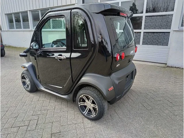 Luqi - ev300 - m1 - personenauto - afbeelding 23 van  28