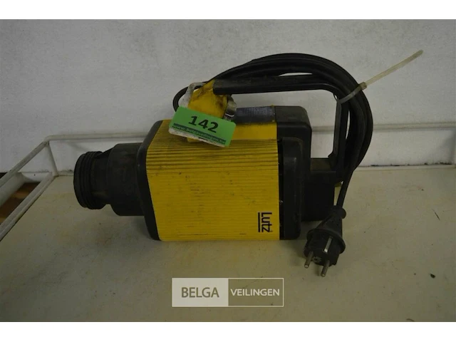 Lutz waterpomp 220v - afbeelding 1 van  3