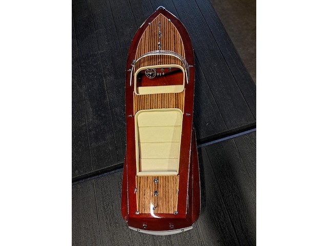 Luxe riva florida modelboot in mahonie hout ( 670 mm) nieuwe staat per 1980 - afbeelding 2 van  11