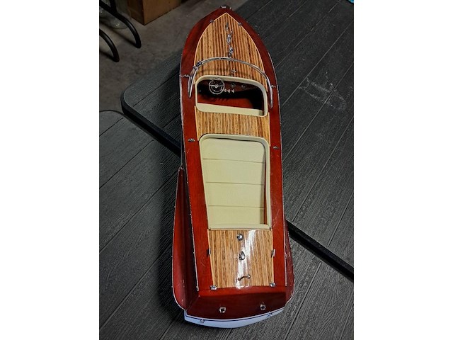 Luxe riva florida modelboot in mahonie hout ( 670 mm) nieuwe staat per 1980 - afbeelding 5 van  11