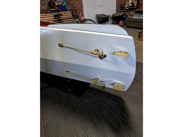 Luxe riva florida modelboot in mahonie hout ( 670 mm) nieuwe staat per 1980 - afbeelding 6 van  11