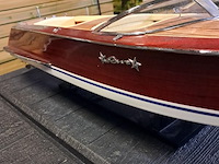 Luxe riva florida modelboot in mahonie hout ( 670 mm) nieuwe staat per 1980 - afbeelding 10 van  11
