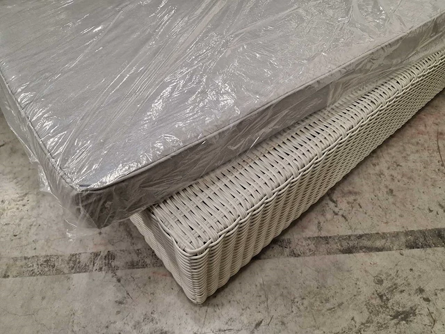 Luxury lounge liverpool ligbed wicker grijs met kussen grijs - afbeelding 6 van  6