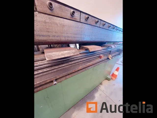 Lvd plooibank / kantbank 110 ton - afbeelding 24 van  34