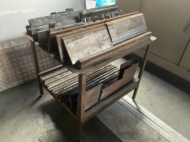 Lvd ppnmz 100/30 kantbank - afbeelding 11 van  22