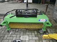 M-sweep veegborstel + opvangbak voor heftruck - afbeelding 2 van  8