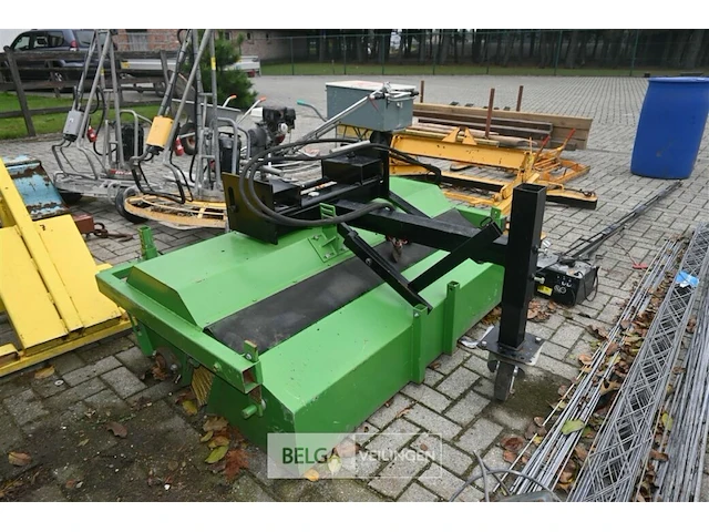 M-sweep veegborstel + opvangbak voor heftruck - afbeelding 5 van  8