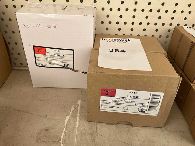 M4x12 en din 571 a4 6x50.5 houdschroeven. (3x) - afbeelding 1 van  1