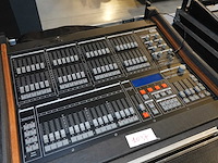 Ma lighting - lightcommander ii 24/6 + flightcase - afbeelding 1 van  1