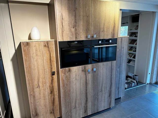 Maatwerk - showroomkeuken - afbeelding 19 van  40