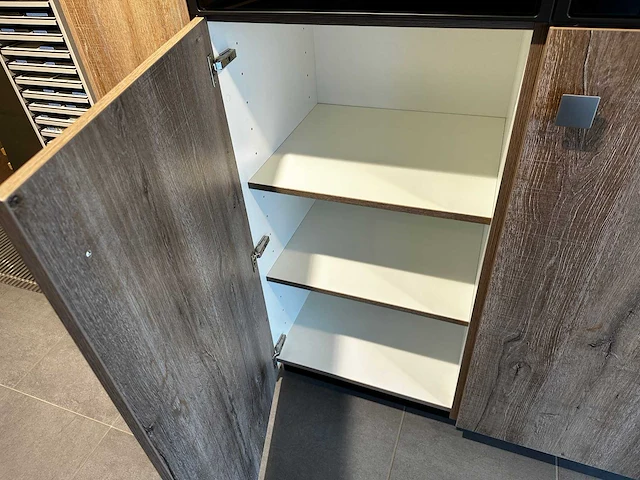 Maatwerk - showroomkeuken - afbeelding 27 van  40