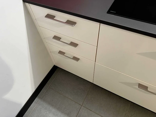 Maatwerk - showroomkeuken - afbeelding 13 van  35