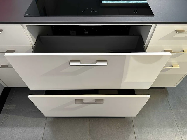 Maatwerk - showroomkeuken - afbeelding 19 van  35