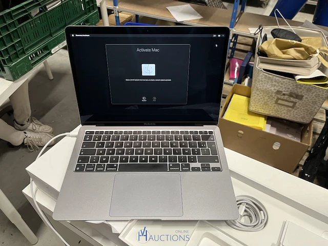 Macbook air - apple - afbeelding 2 van  4