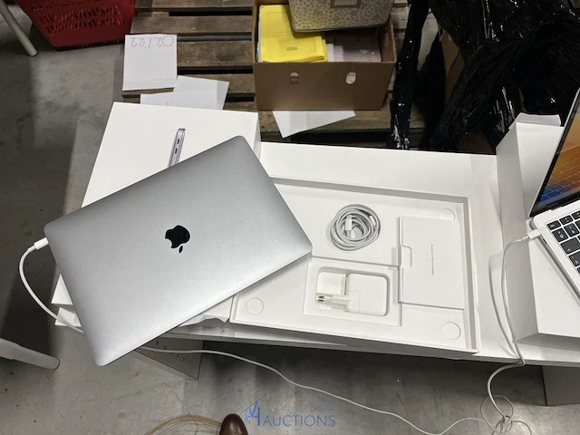 Macbook air - apple - afbeelding 3 van  4