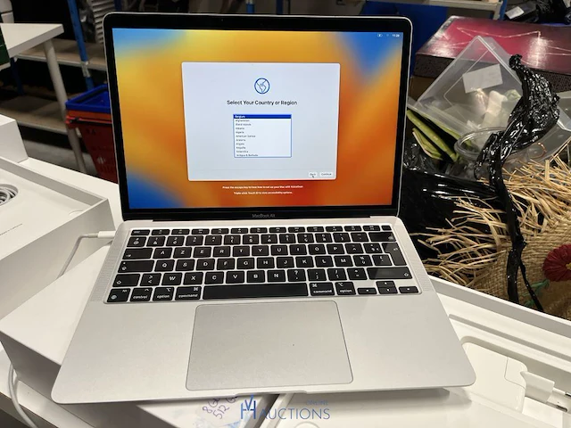 Macbook air - apple - afbeelding 2 van  4