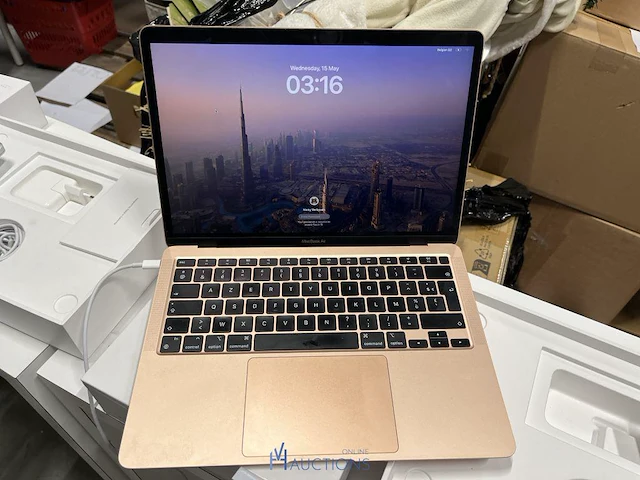 Macbook air - apple - afbeelding 2 van  4