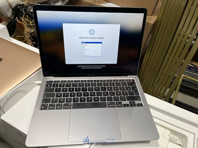 Macbook air - apple - afbeelding 2 van  4