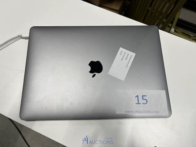 Macbook air - apple - afbeelding 3 van  4