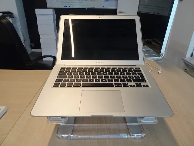 Macbook air 13-inch - afbeelding 1 van  3