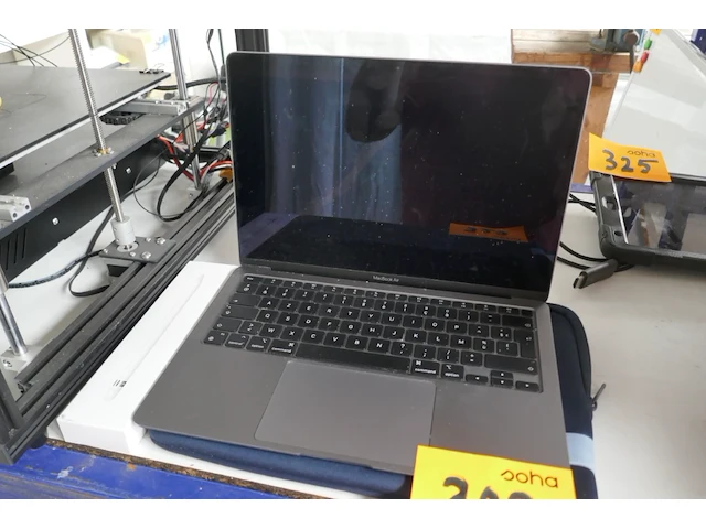 Macbook air + pencil apple - afbeelding 1 van  3