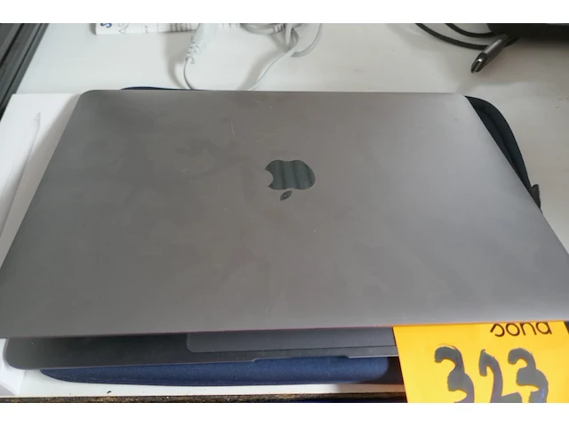 Macbook air + pencil apple - afbeelding 2 van  3