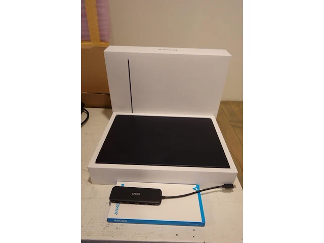 Macbook air - afbeelding 1 van  6