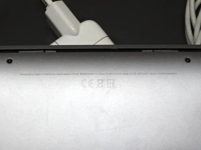 Macbook air - afbeelding 4 van  5