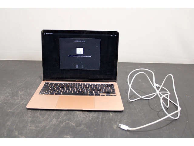 Macbook air - afbeelding 1 van  4