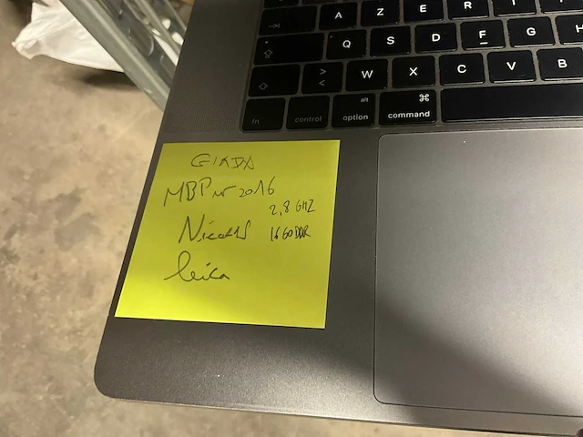 Macbook pro apple model a1707 - afbeelding 3 van  5