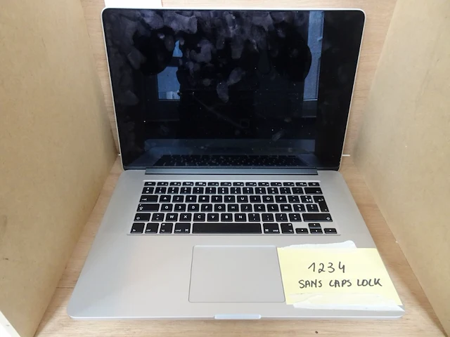 Macbook pro apple - afbeelding 2 van  4